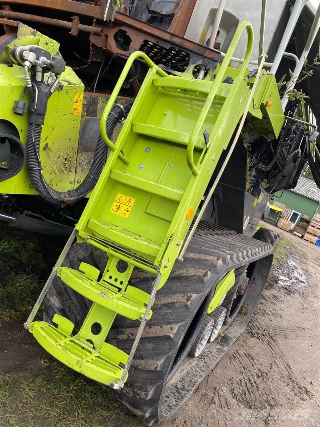 CLAAS Lexion 780 Θεριζοαλωνιστικές μηχανές