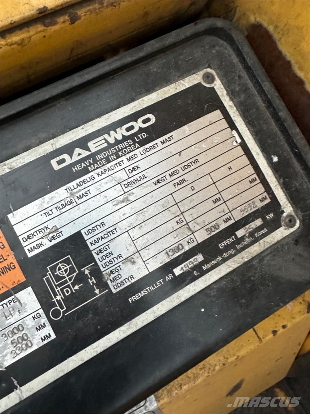 Daewoo G30E Περονοφόρα ανυψωτικά κλαρκ με φυσικό αέριο LPG