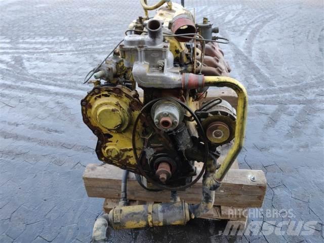 Ford 2704ET Κινητήρες