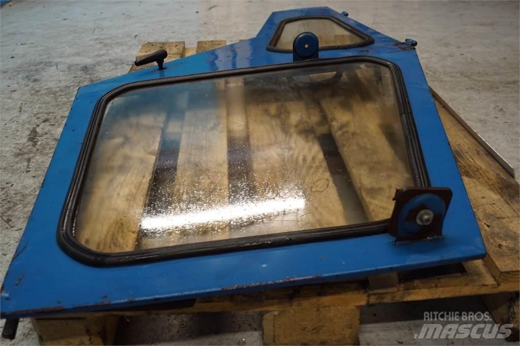 Ford 4000 Καμπίνες και εσωτερικό