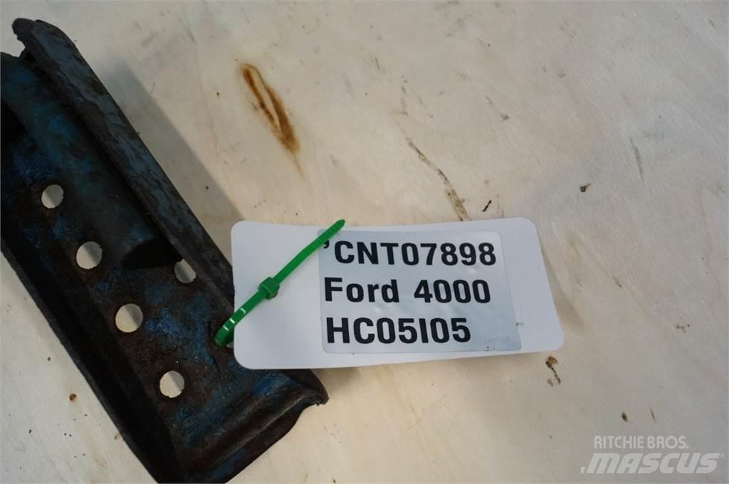 Ford 4000 Καμπίνες και εσωτερικό