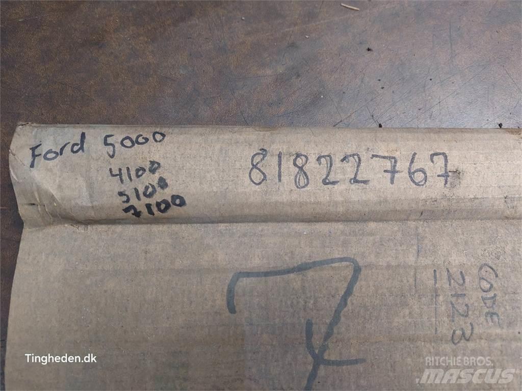Ford 5000 Καμπίνες και εσωτερικό
