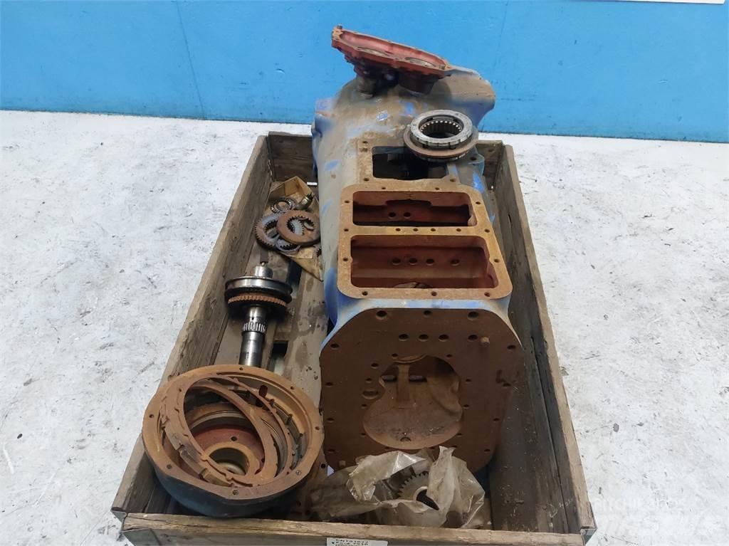 Ford 7810 Μετάδοση