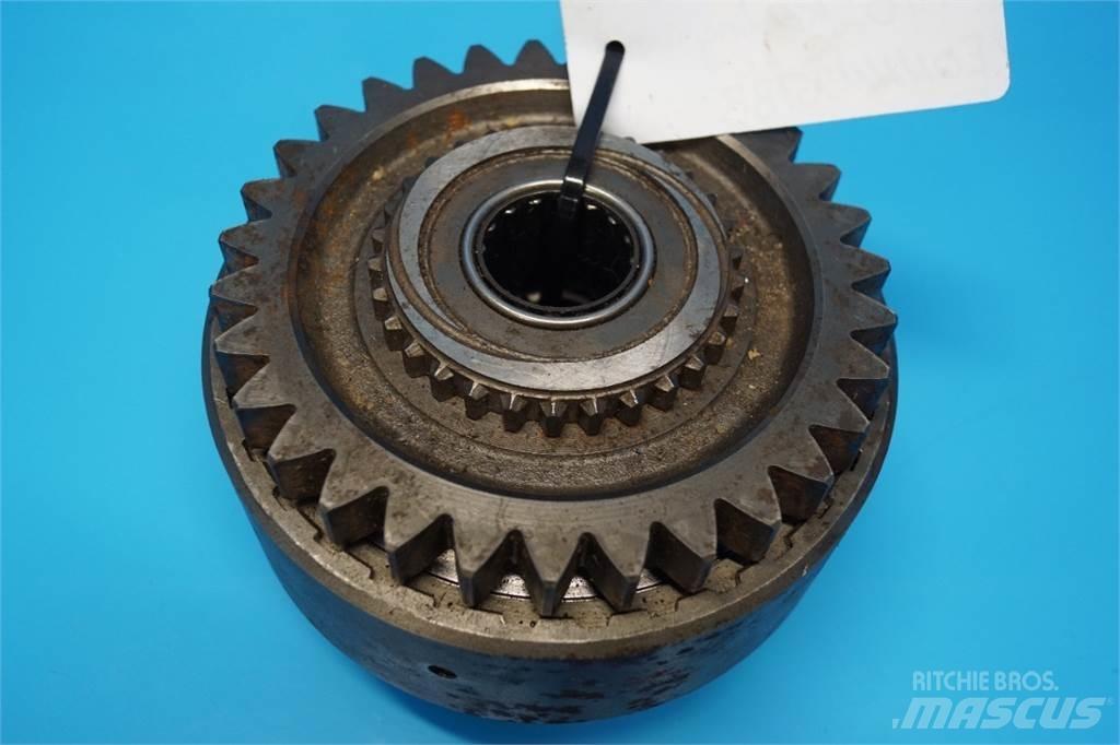 Ford 8210 Μετάδοση