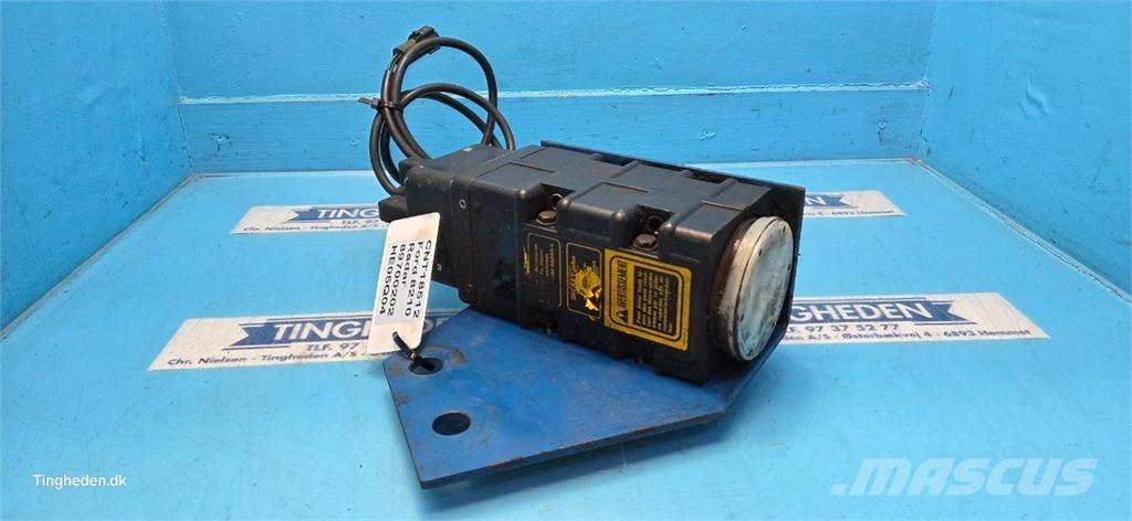 Ford 8210 Ηλεκτρονικά