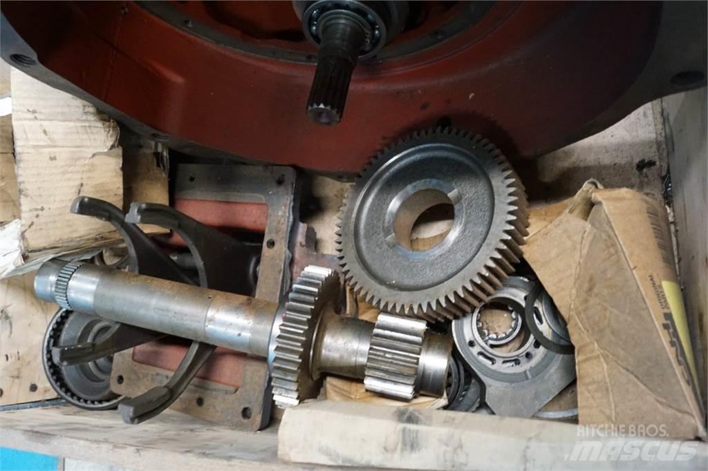 Ford 8340 Μετάδοση