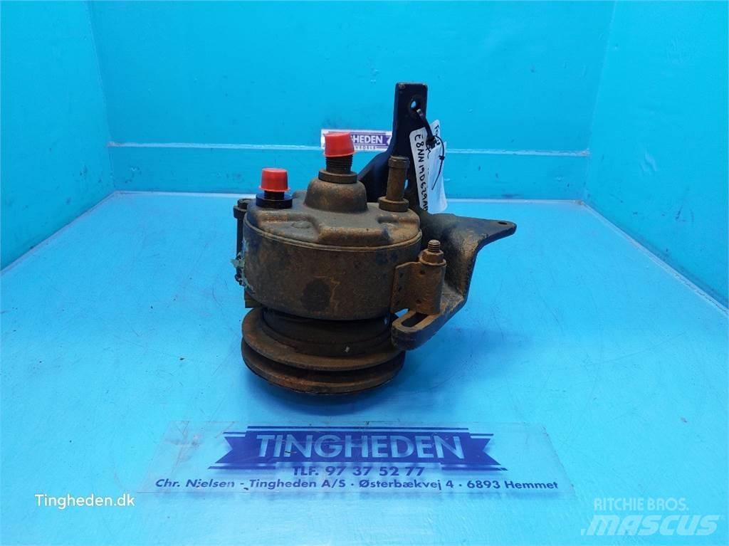 Ford TW15 Καλοριφέρ