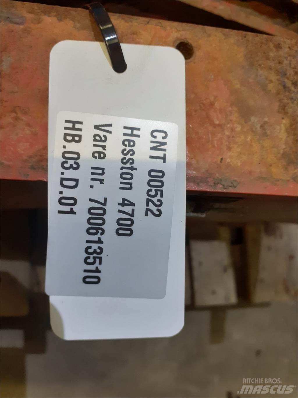 Hesston 4700 Λοιπός εξοπλισμός συγκομιδής χορτονομής