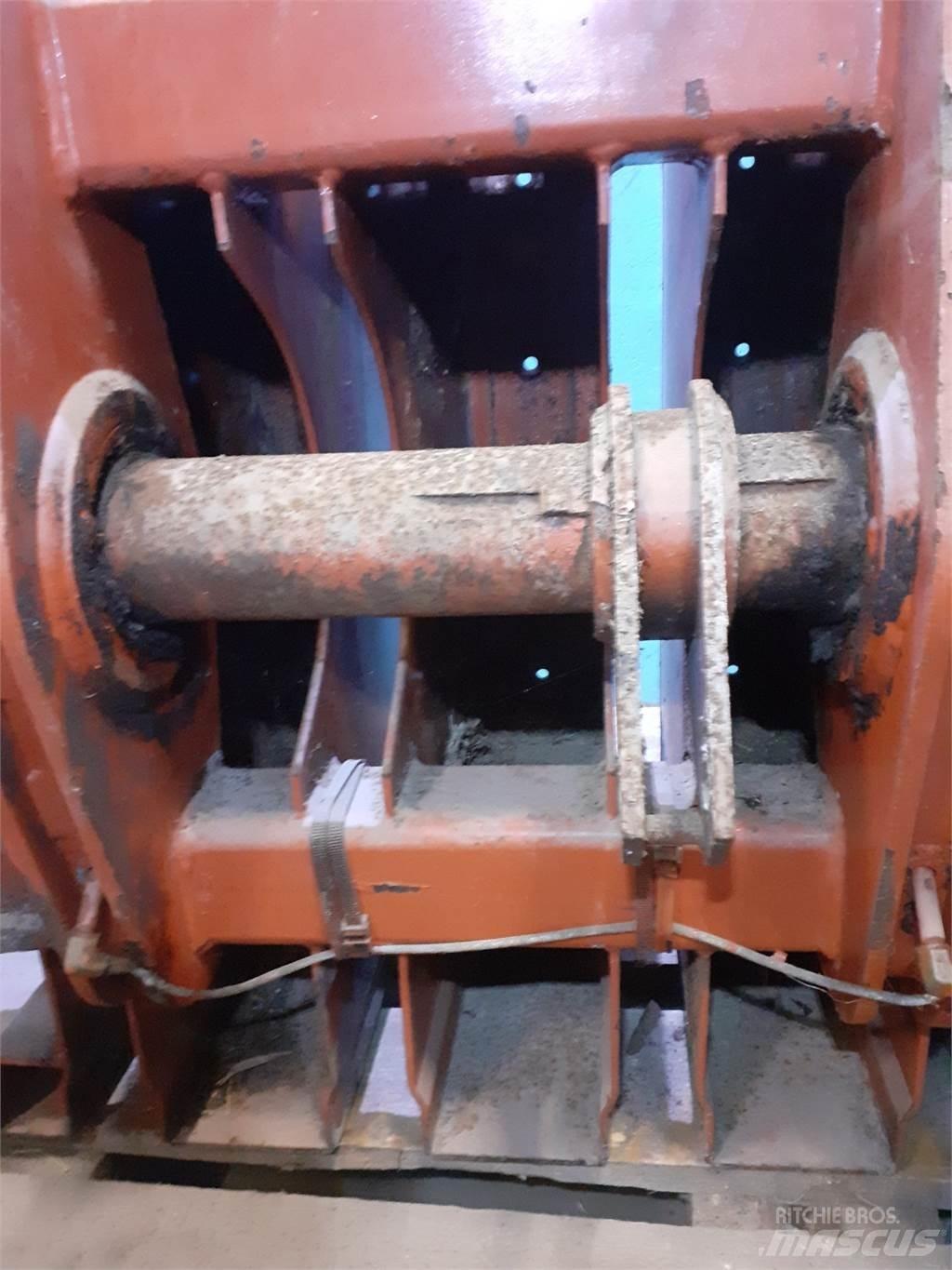 Hesston 4700 Λοιπός εξοπλισμός συγκομιδής χορτονομής