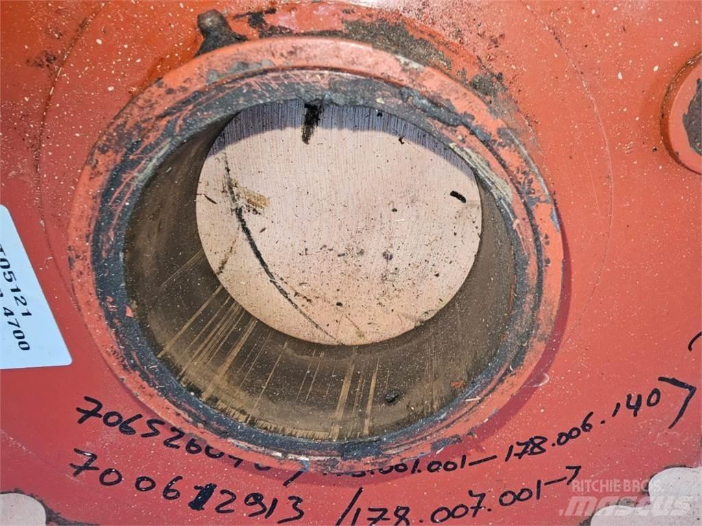 Hesston 4700 Λοιπός εξοπλισμός συγκομιδής χορτονομής