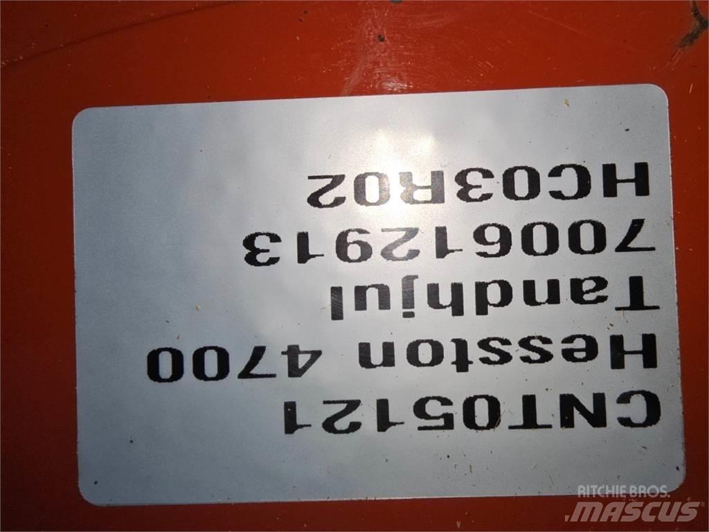 Hesston 4700 Λοιπός εξοπλισμός συγκομιδής χορτονομής