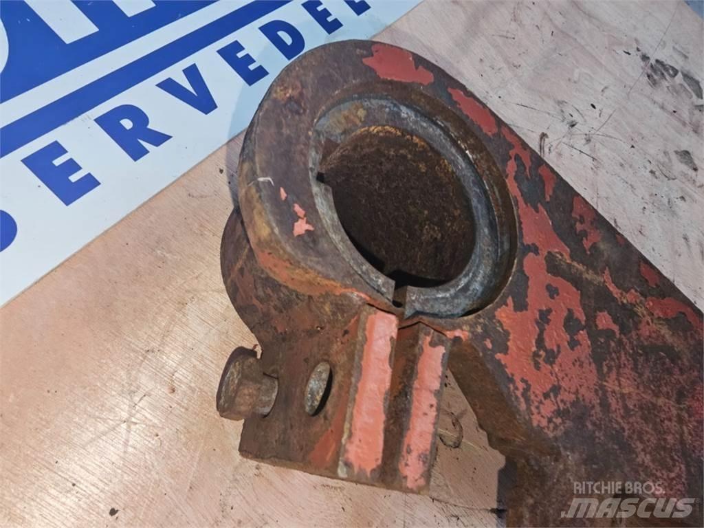 Hesston 4700 Λοιπός εξοπλισμός συγκομιδής χορτονομής
