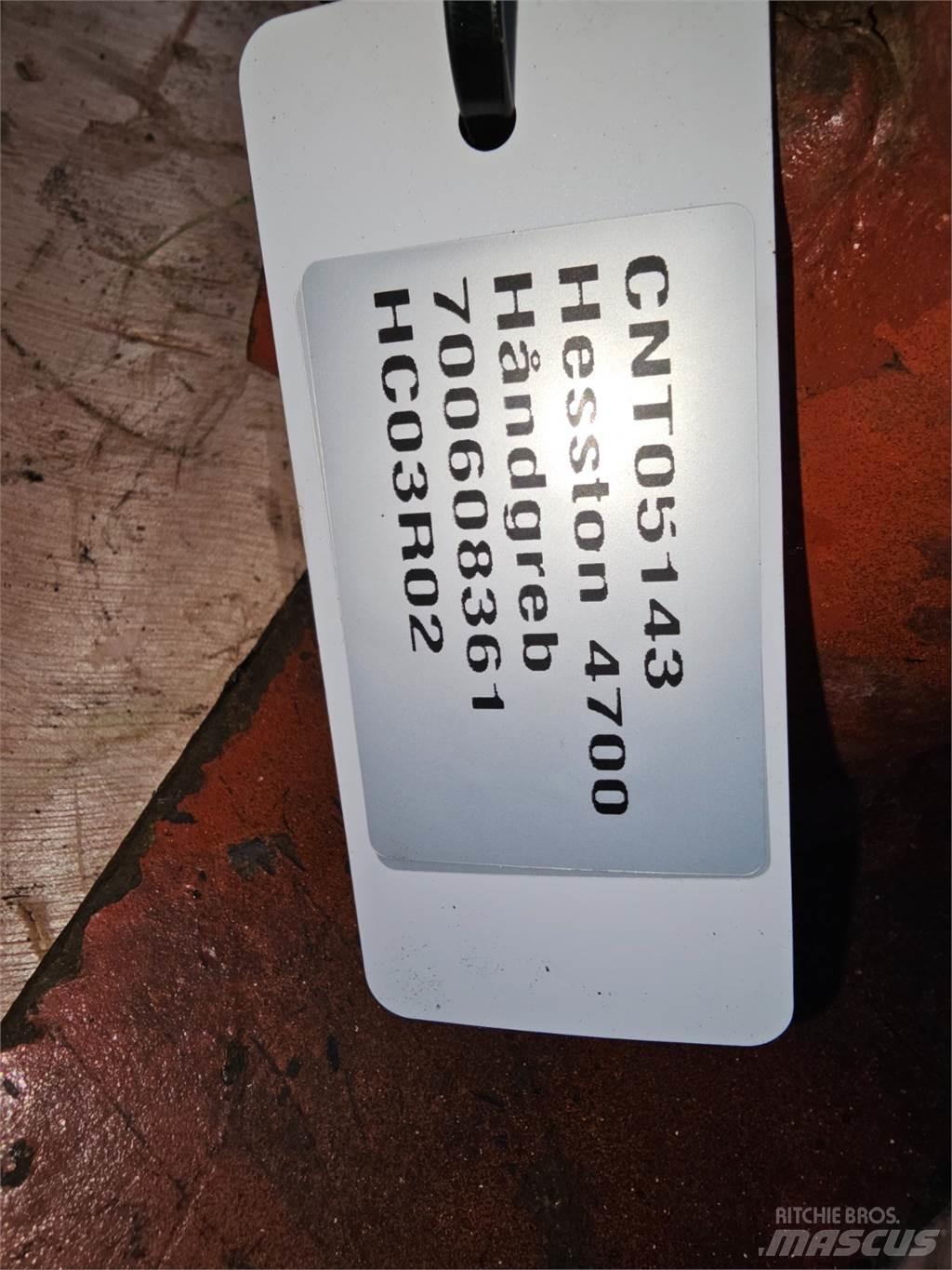 Hesston 4700 Λοιπός εξοπλισμός συγκομιδής χορτονομής