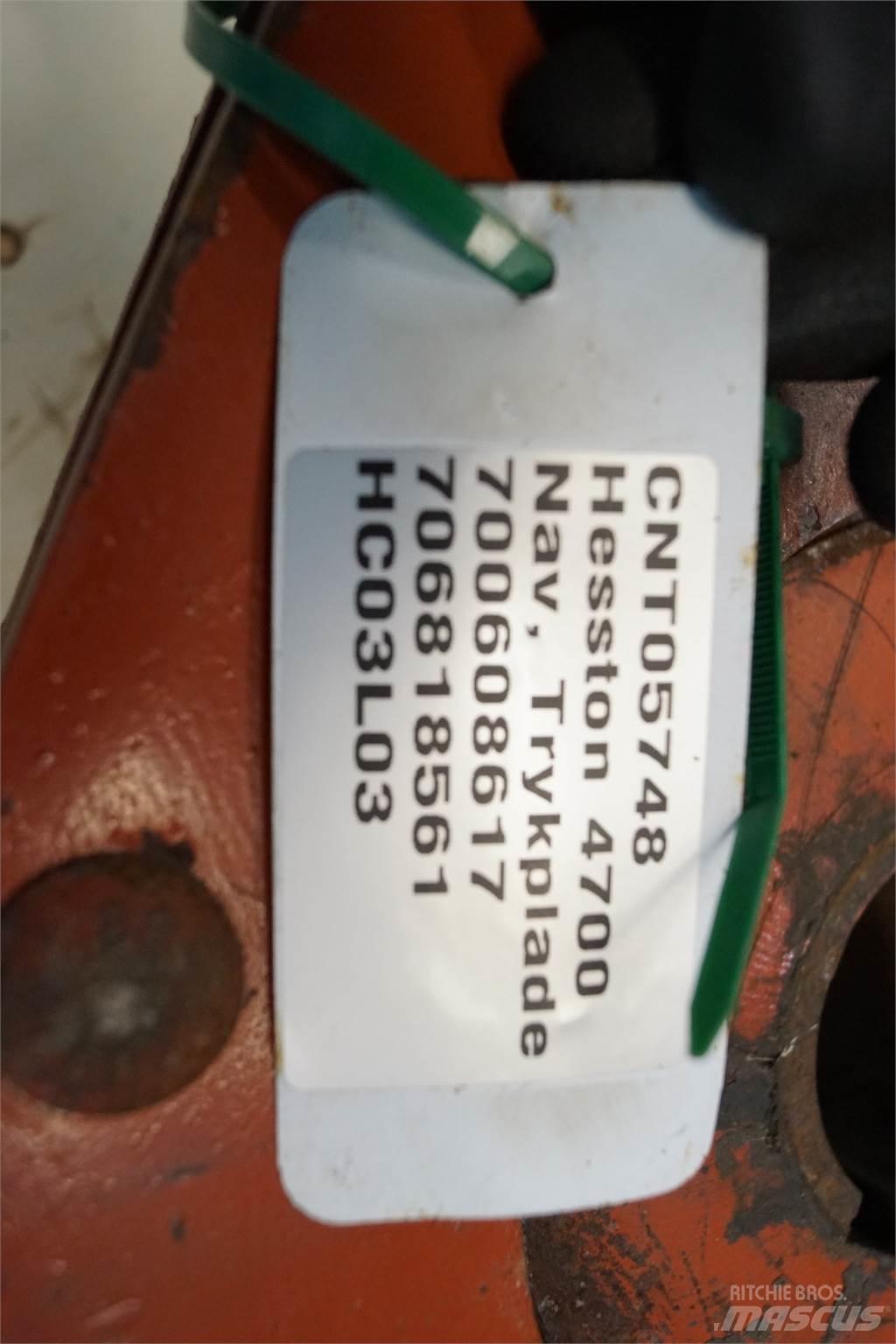 Hesston 4700 Λοιπός εξοπλισμός συγκομιδής χορτονομής
