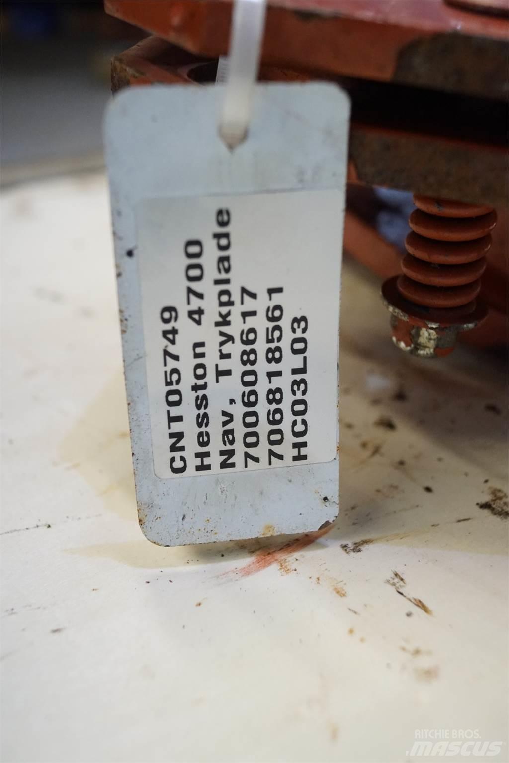 Hesston 4700 Λοιπός εξοπλισμός συγκομιδής χορτονομής