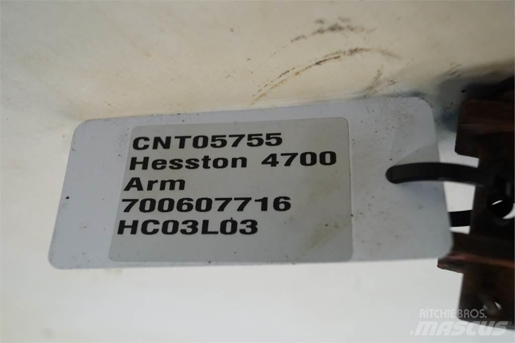 Hesston 4700 Λοιπός εξοπλισμός συγκομιδής χορτονομής