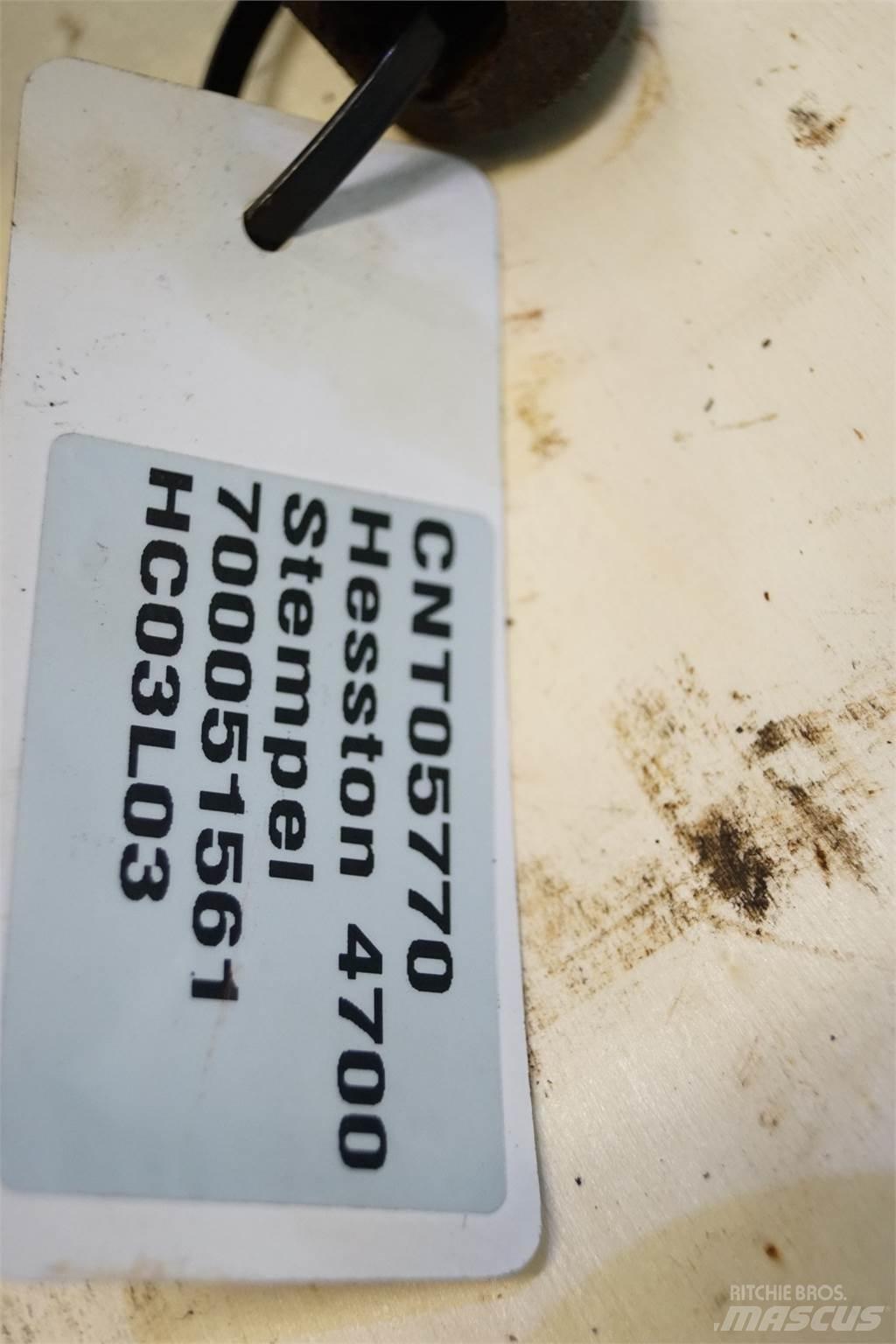Hesston 4700 Υδραυλικά
