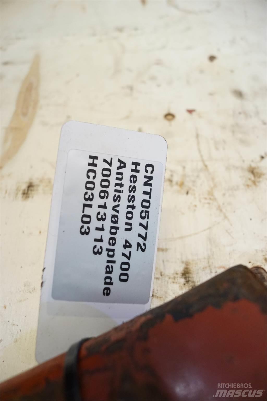 Hesston 4700 Λοιπός εξοπλισμός συγκομιδής χορτονομής