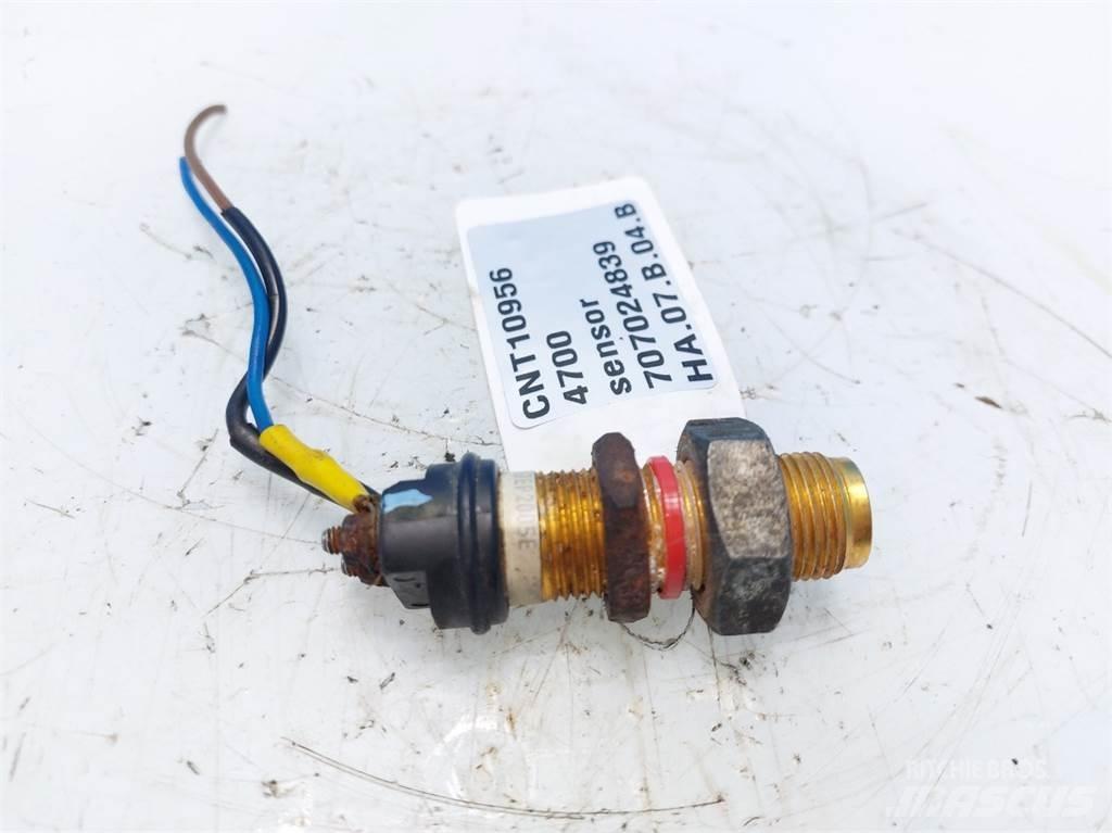 Hesston 4700 Ηλεκτρονικά