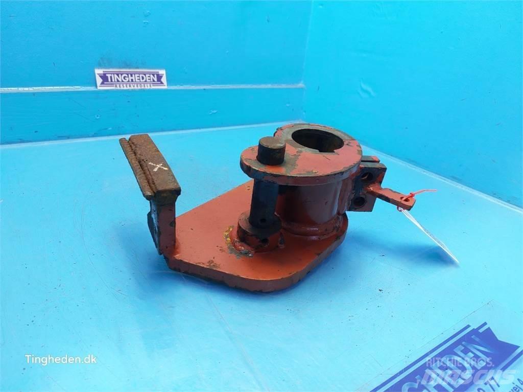 Hesston 4700 Λοιπός εξοπλισμός συγκομιδής χορτονομής