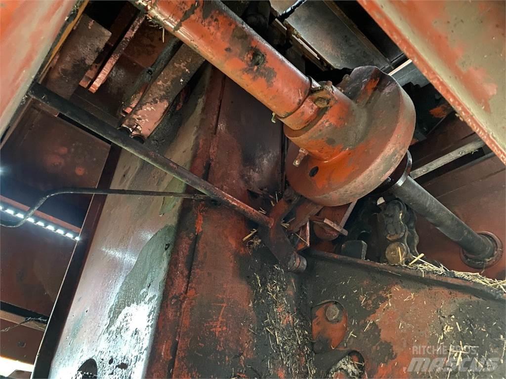 Hesston 4800 Πρέσες τετράγωνων δεμάτων
