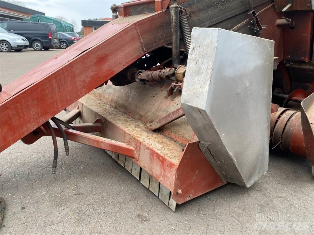 Hesston 4900 Πρέσες τετράγωνων δεμάτων