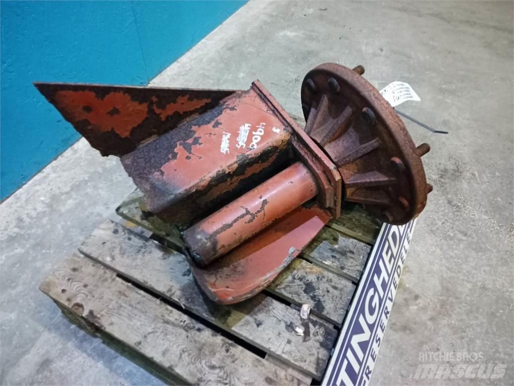 Hesston 4900 Άξονες