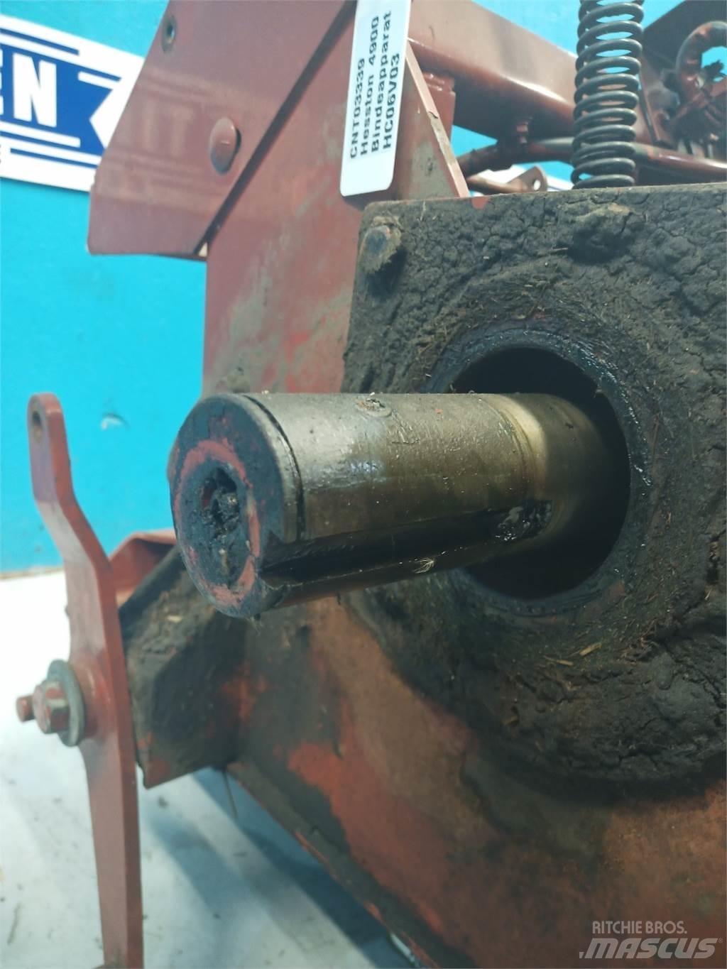 Hesston 4900 Λοιπός εξοπλισμός συγκομιδής χορτονομής