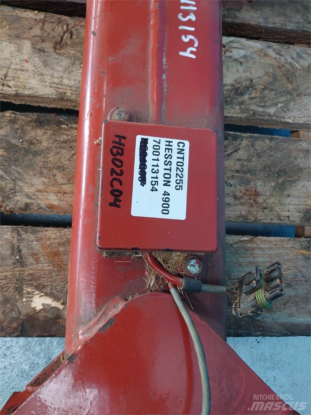 Hesston 4900 Λοιπός εξοπλισμός συγκομιδής χορτονομής