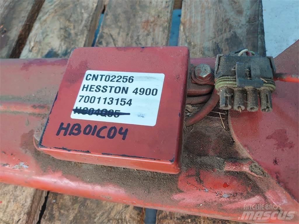 Hesston 4900 Λοιπός εξοπλισμός συγκομιδής χορτονομής