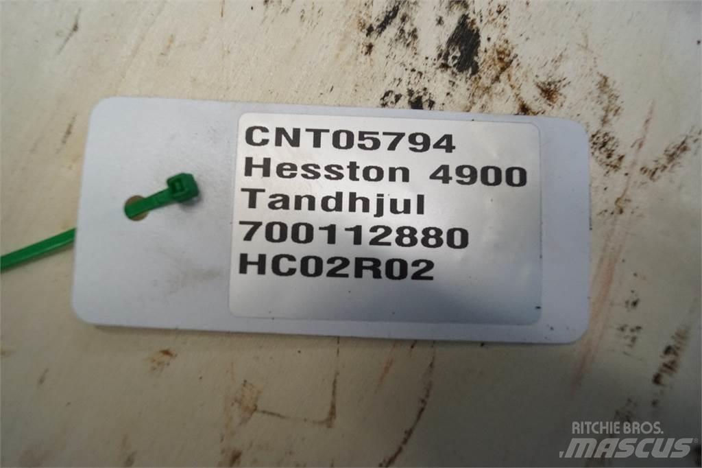 Hesston 4900 Λοιπός εξοπλισμός συγκομιδής χορτονομής