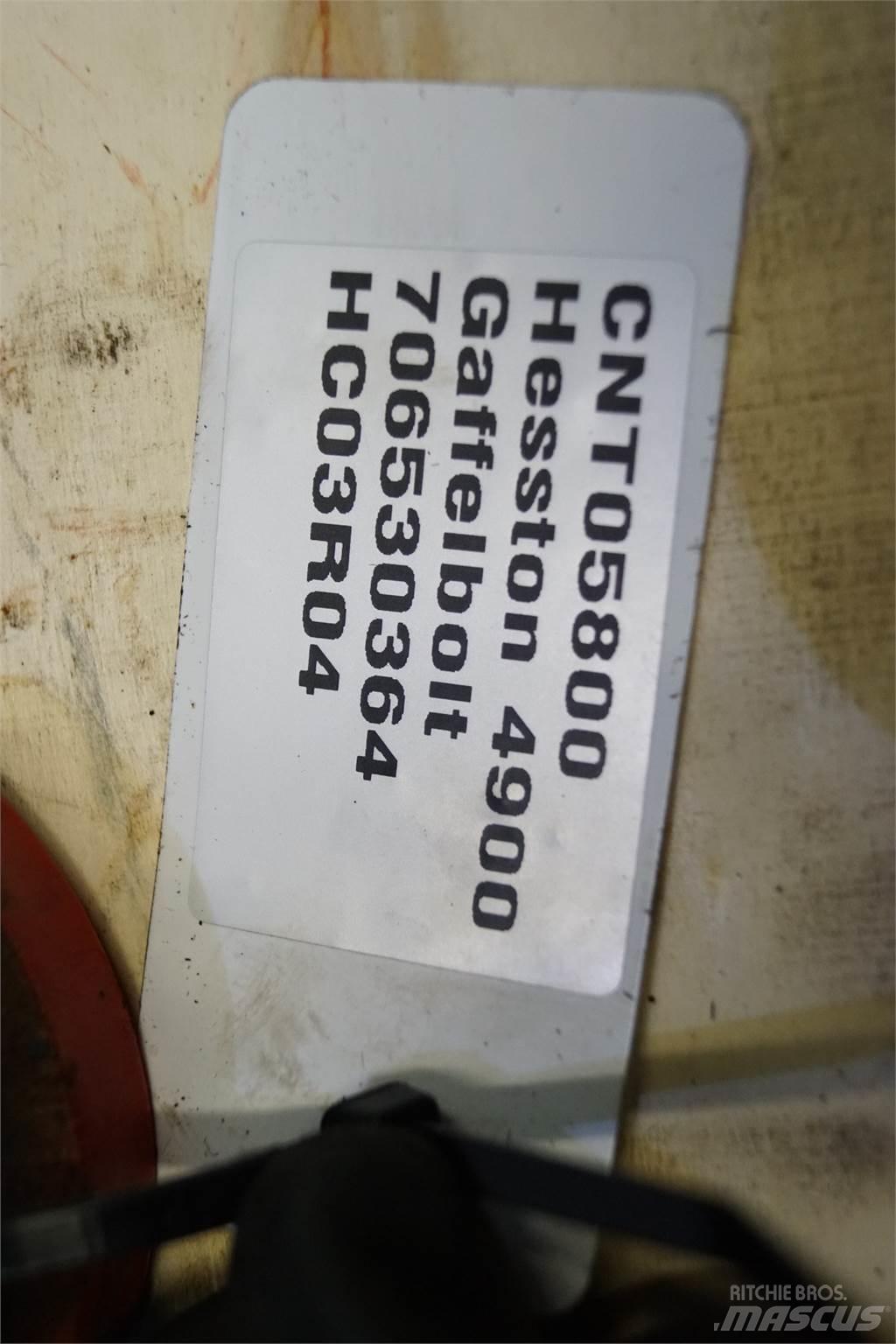 Hesston 4900 Λοιπός εξοπλισμός συγκομιδής χορτονομής