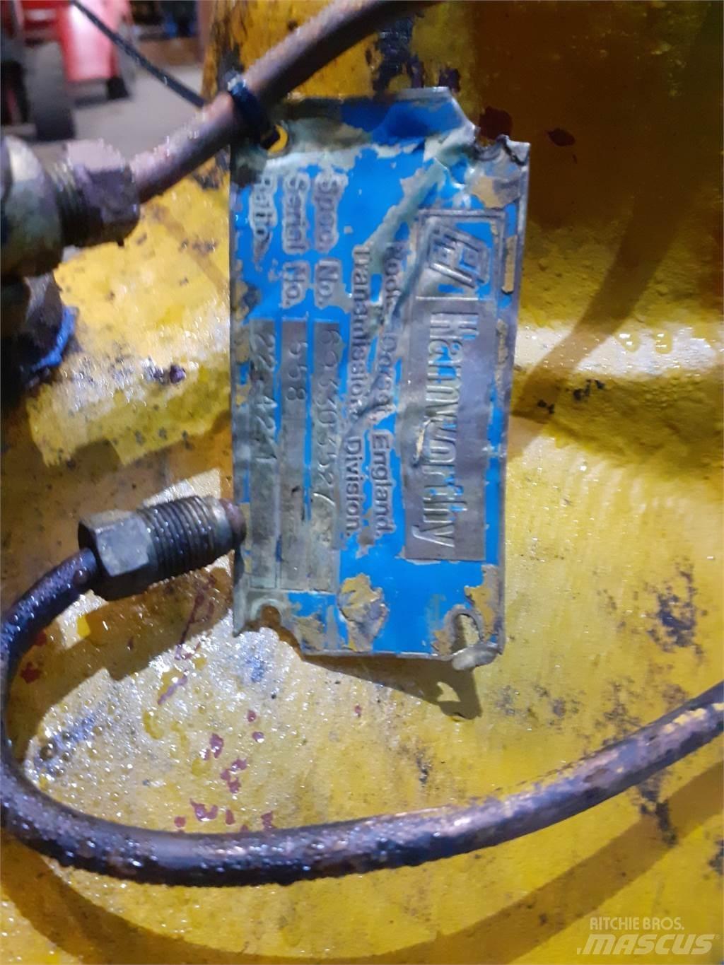 Hydrema 805 Άξονες