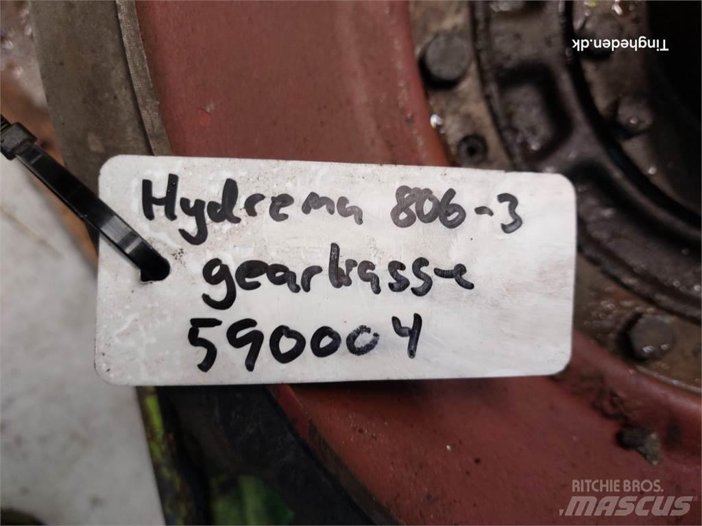 Hydrema 806 Μετάδοση κίνησης