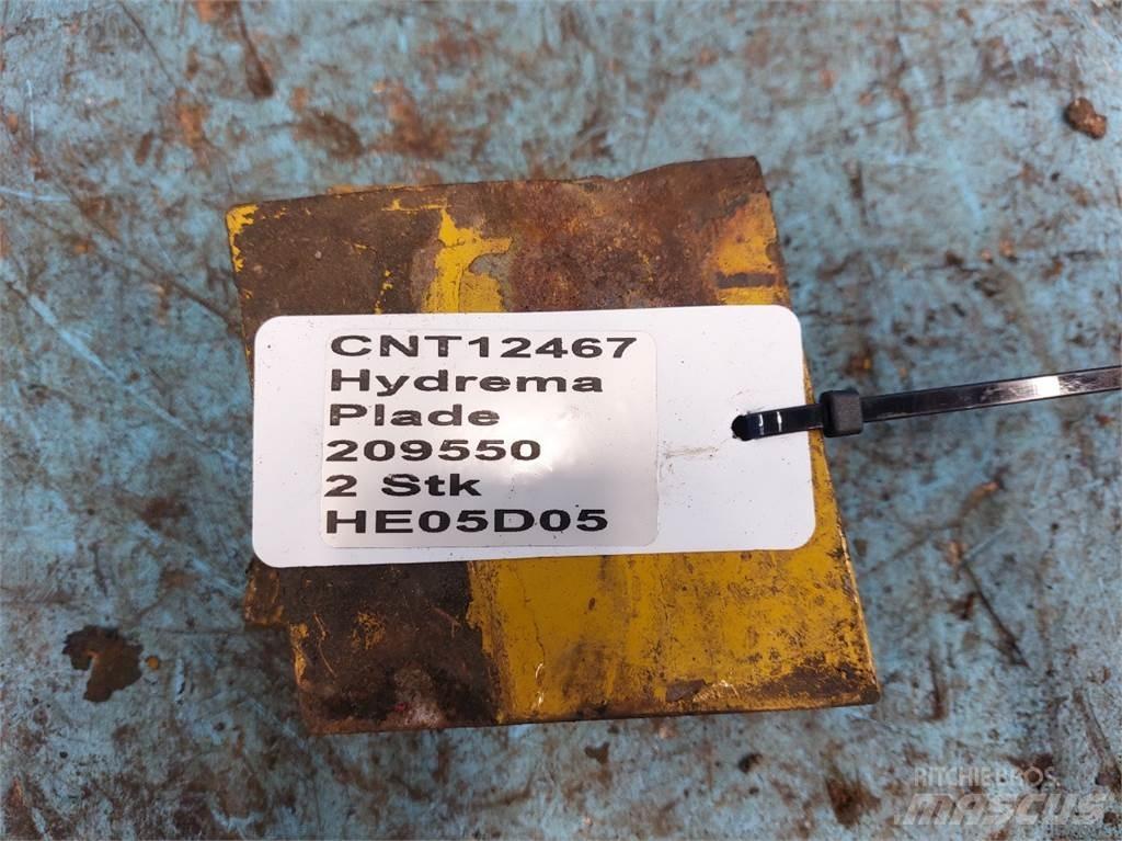 Hydrema 906 Μπούμες και κουτάλες