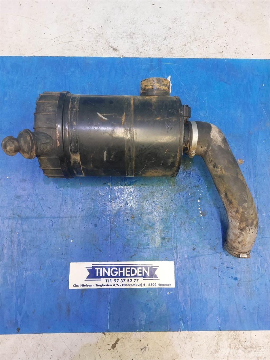 Hydrema 906B Κινητήρες
