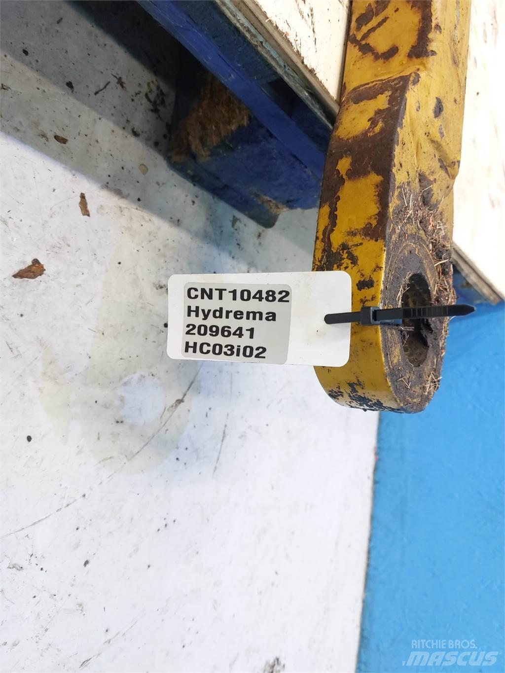Hydrema 906B Μπούμες και κουτάλες