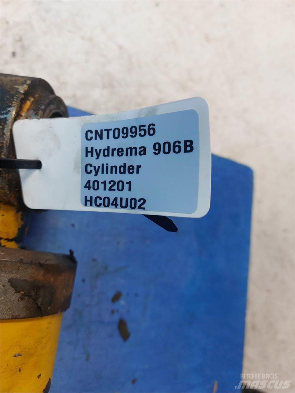 Hydrema 906B Μπούμες και κουτάλες