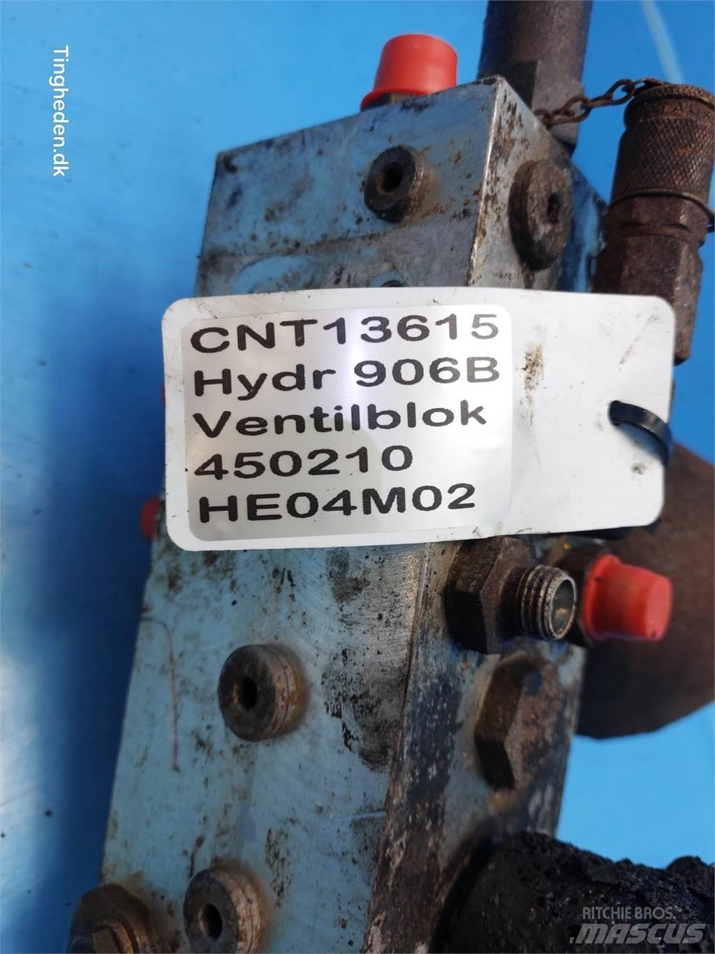 Hydrema 906B Υδραυλικά