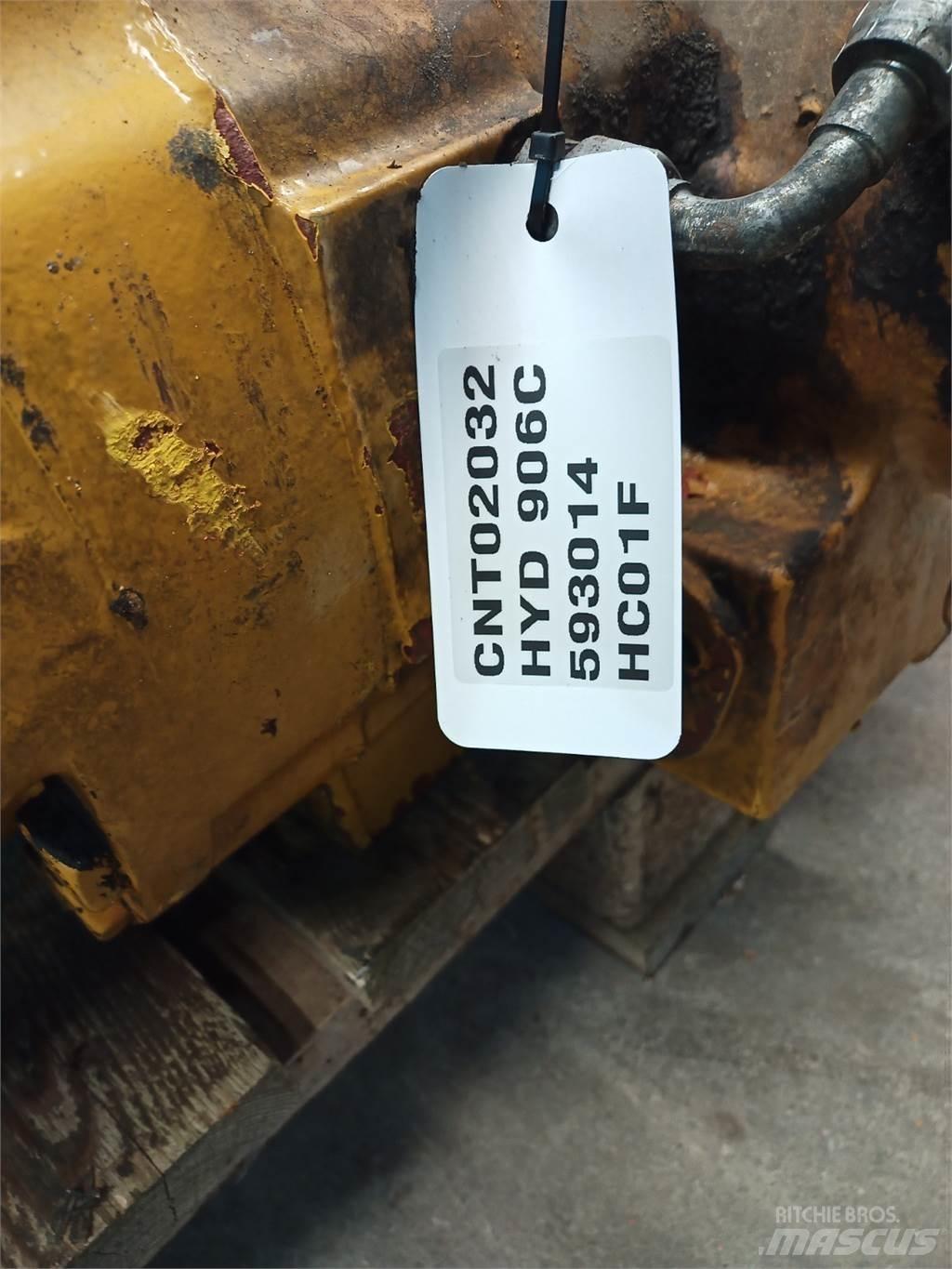 Hydrema 906C Άξονες