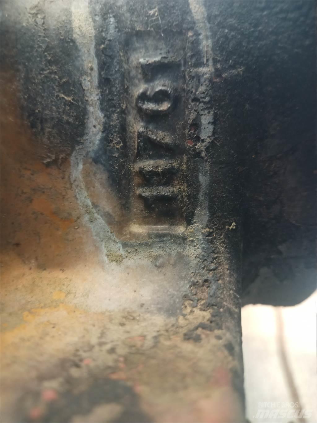 Hydrema 926D Άξονες