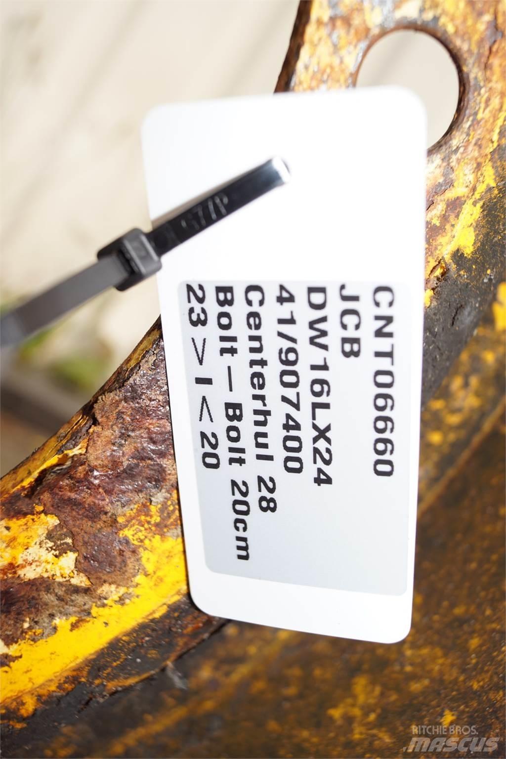 JCB 24 DW16LX24 Ελαστικά και ζάντες