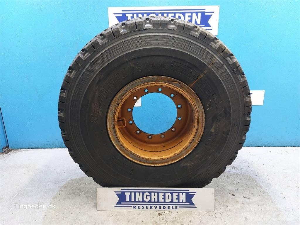 JCB 25 20.5R25 Ελαστικά και ζάντες