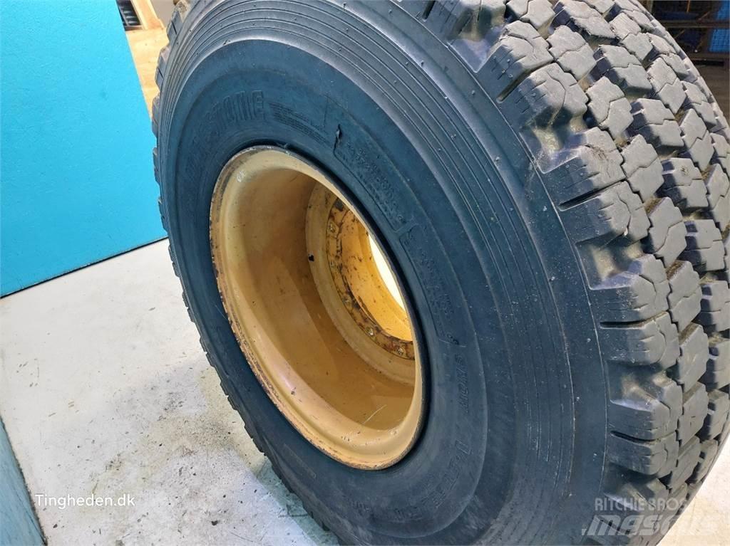 JCB 25 20.5R25 Ελαστικά και ζάντες