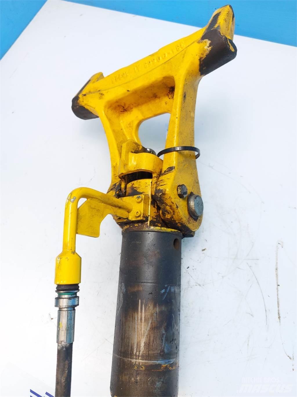 JCB 4CX Μπούμες και κουτάλες