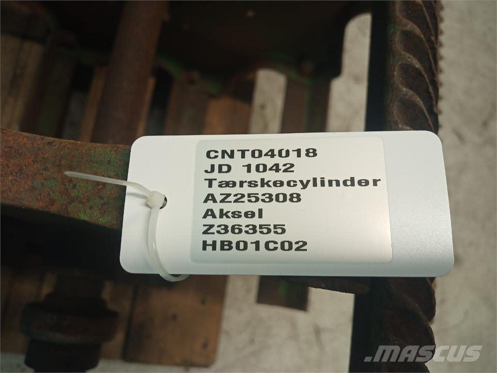 John Deere 1042 Εξαρτήματα θεριζοαλωνιστικών μηχανών