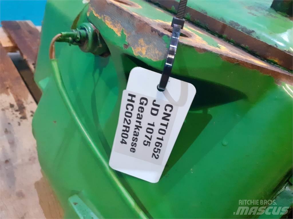 John Deere 1075 Μετάδοση