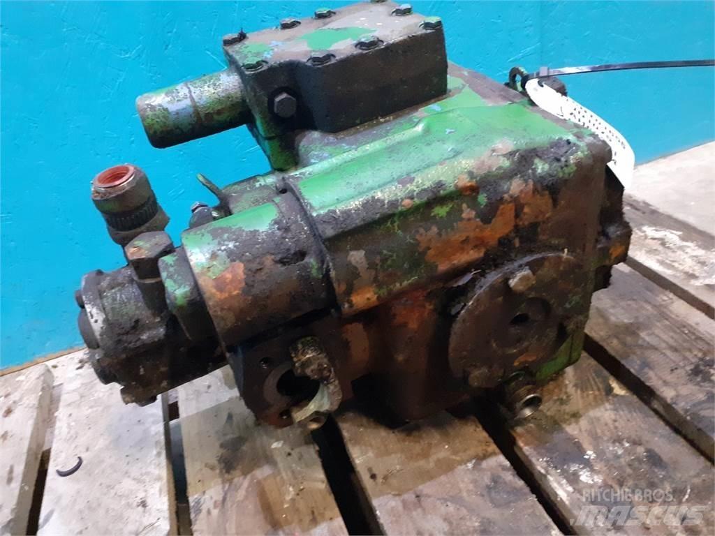 John Deere 1075 Υδραυλικά