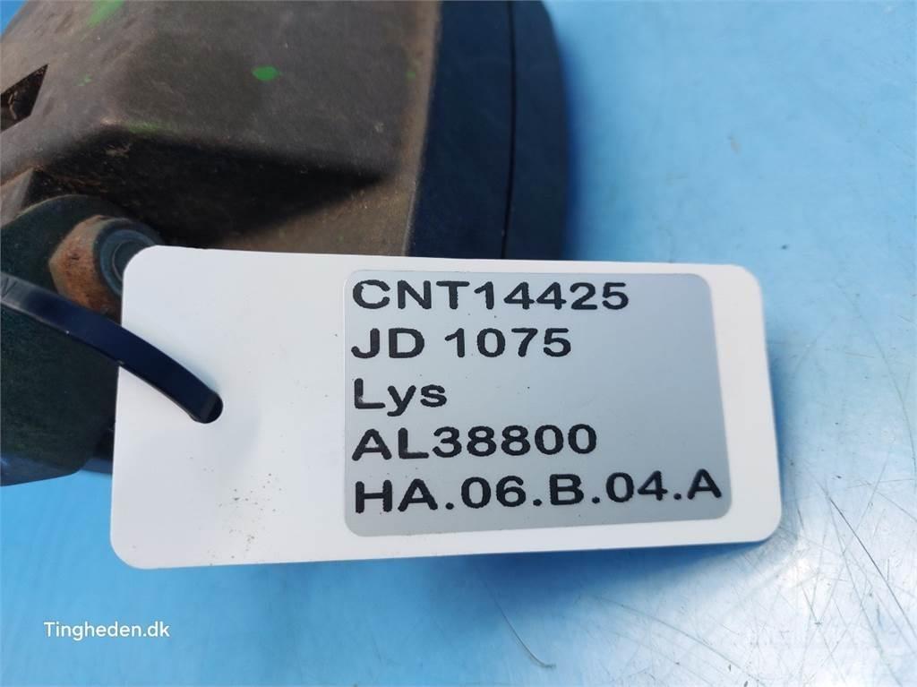 John Deere 1075 Ηλεκτρονικά