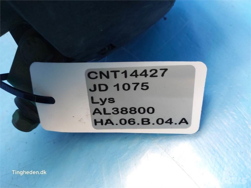John Deere 1075 Ηλεκτρονικά